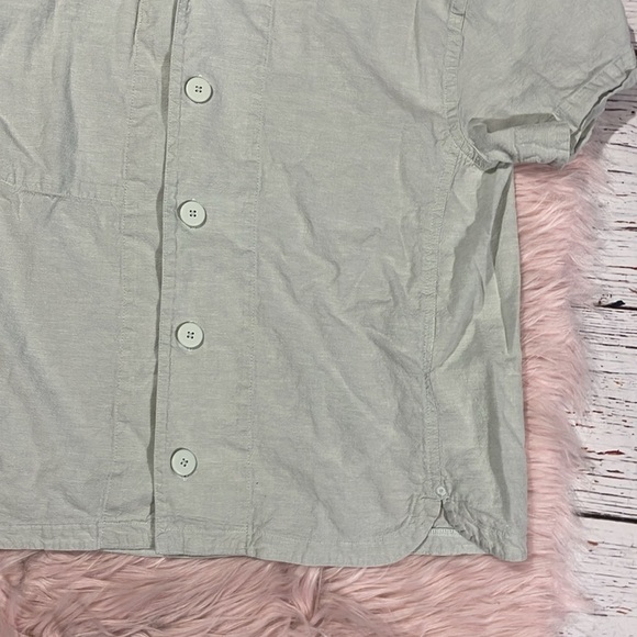 allbirds Short Sleeve Button-Down Green TreeBD Camp Shirt - Picture 9 of 9